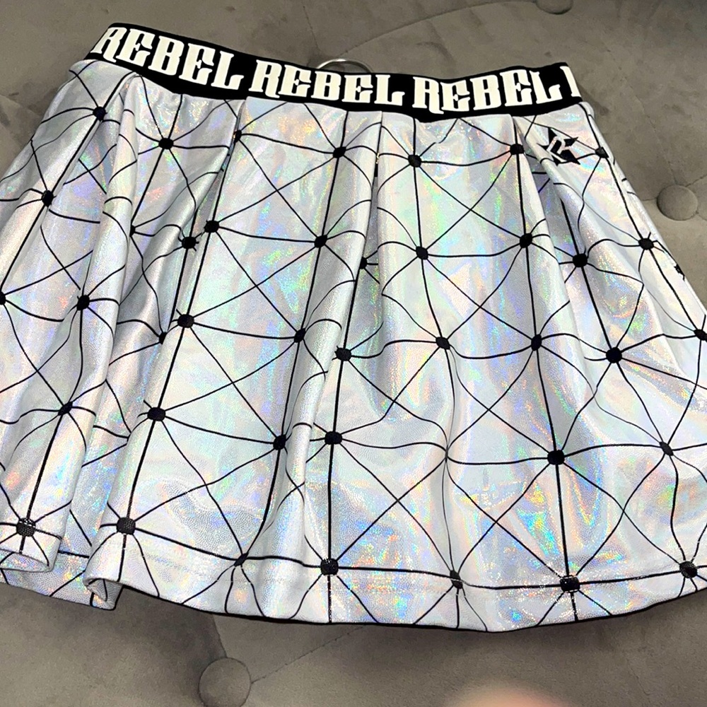 Rebel athletic youth medium